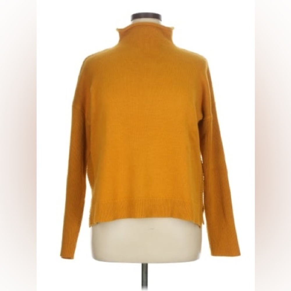 mustard yellow Tahari turtleneck sweater women’s size large